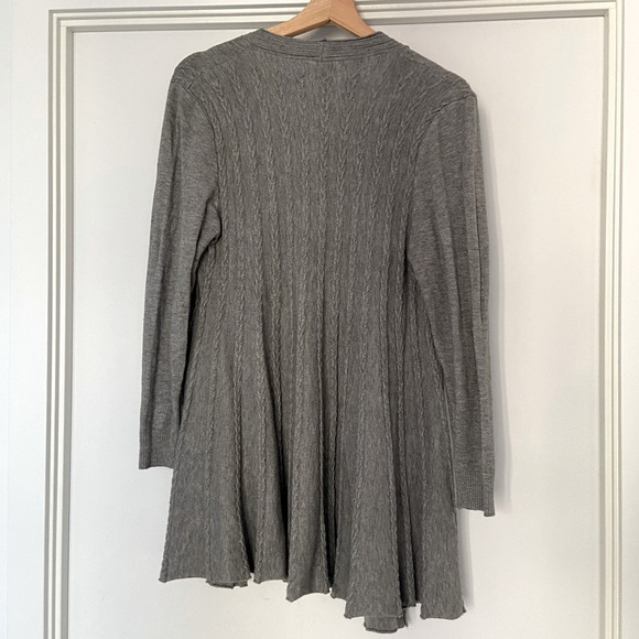 Knit shrug/waterfall sweater in grey - Picture 3 of 5
